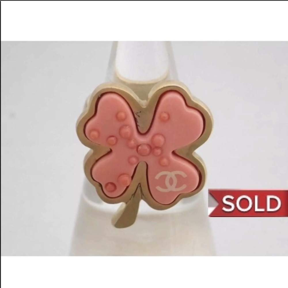 SOLD‼️Authentic vintage Chanel ring